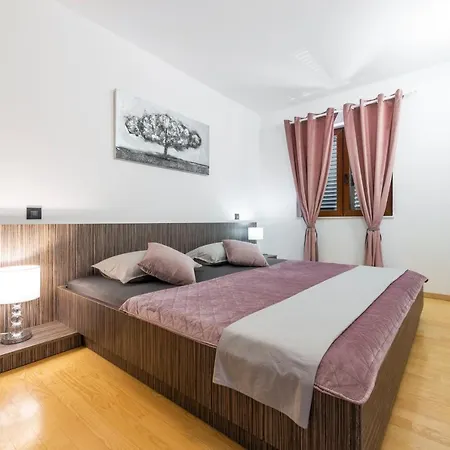 Apartment Luxury Nova